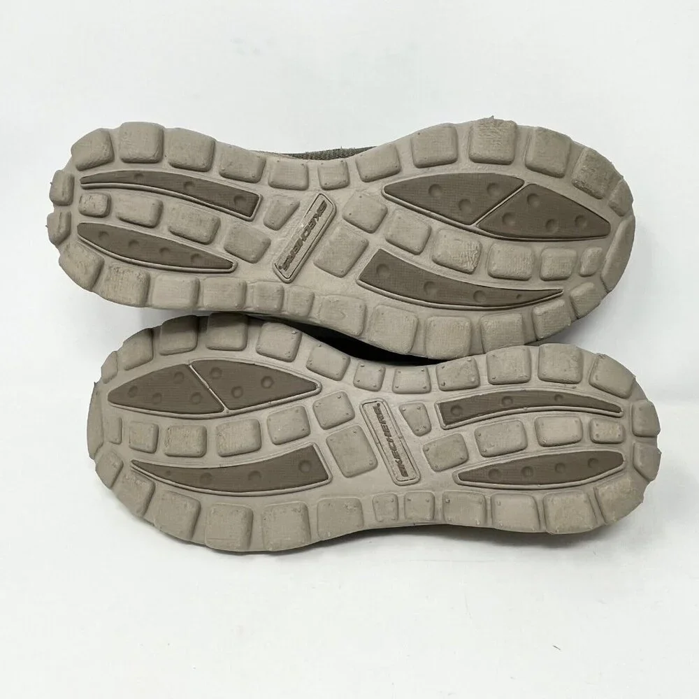Skechers men slip